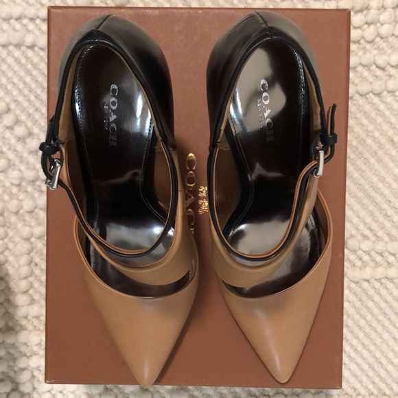 Coach “Heart” leather heels size 8 natural/black - Picture 6 of 15